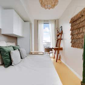 Private room for rent for €850 per month in Paris, Rue Cesaria Évora
