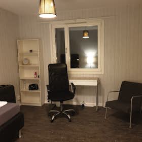 Chambre privée à louer pour 5 500 SEK/mois à Edsberg, Ribbings väg