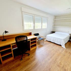 Приватна кімната за оренду для 750 EUR на місяць у Madrid, Avenida de la Victoria