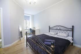 Отдельная комната сдается в аренду за 505 € в месяц в Riga, Tērbatas iela