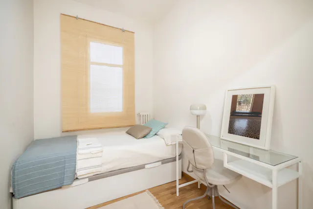 Private room in Calle de Viriato, Madrid (1487923) room image 1