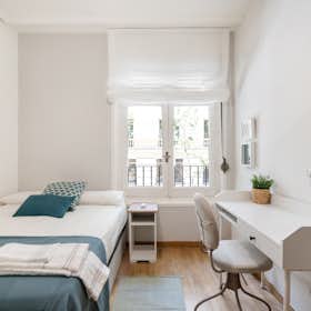 Private room for rent for €745 per month in Madrid, Calle de Viriato