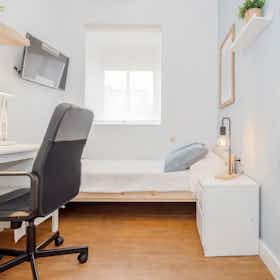 Private room for rent for €205 per month in Jerez de la Frontera, Calle Fernando de la Cuadra