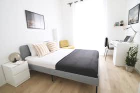 Отдельная комната сдается в аренду за 675 € в месяц в Nice, Boulevard Risso