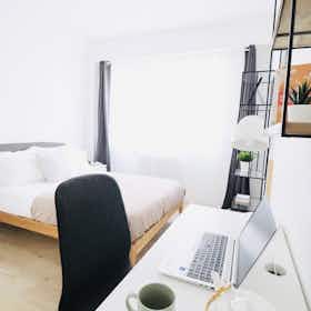 Отдельная комната сдается в аренду за 675 € в месяц в Nice, Rue de France