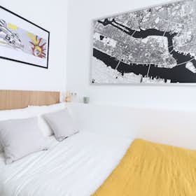 私人房间 for rent for €650 per month in Nice, Boulevard Pierre Sola