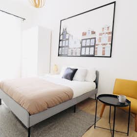 Privé kamer for rent for € 670 per month in Nice, Rue Cluvier