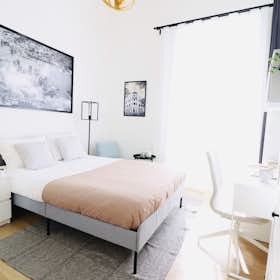 Отдельная комната сдается в аренду за 660 € в месяц в Nice, Rue Cluvier