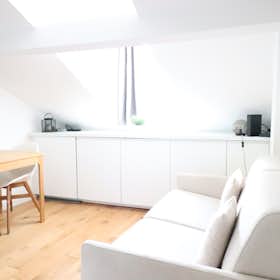 Wohnung zu mieten für 680 € pro Monat in Nice, Rue Vernier