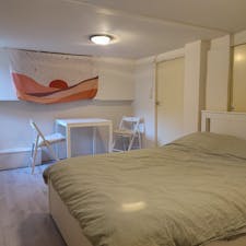 WG-Zimmer for rent for 850 € per month in Schiedam, Pascalstraat
