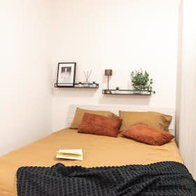 Lägenhet att hyra för 1 275 € i månaden i Ciampino, Via Bari