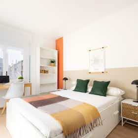 WG-Zimmer zu mieten für 640 € pro Monat in Girona, Carrer de Santa Eugènia