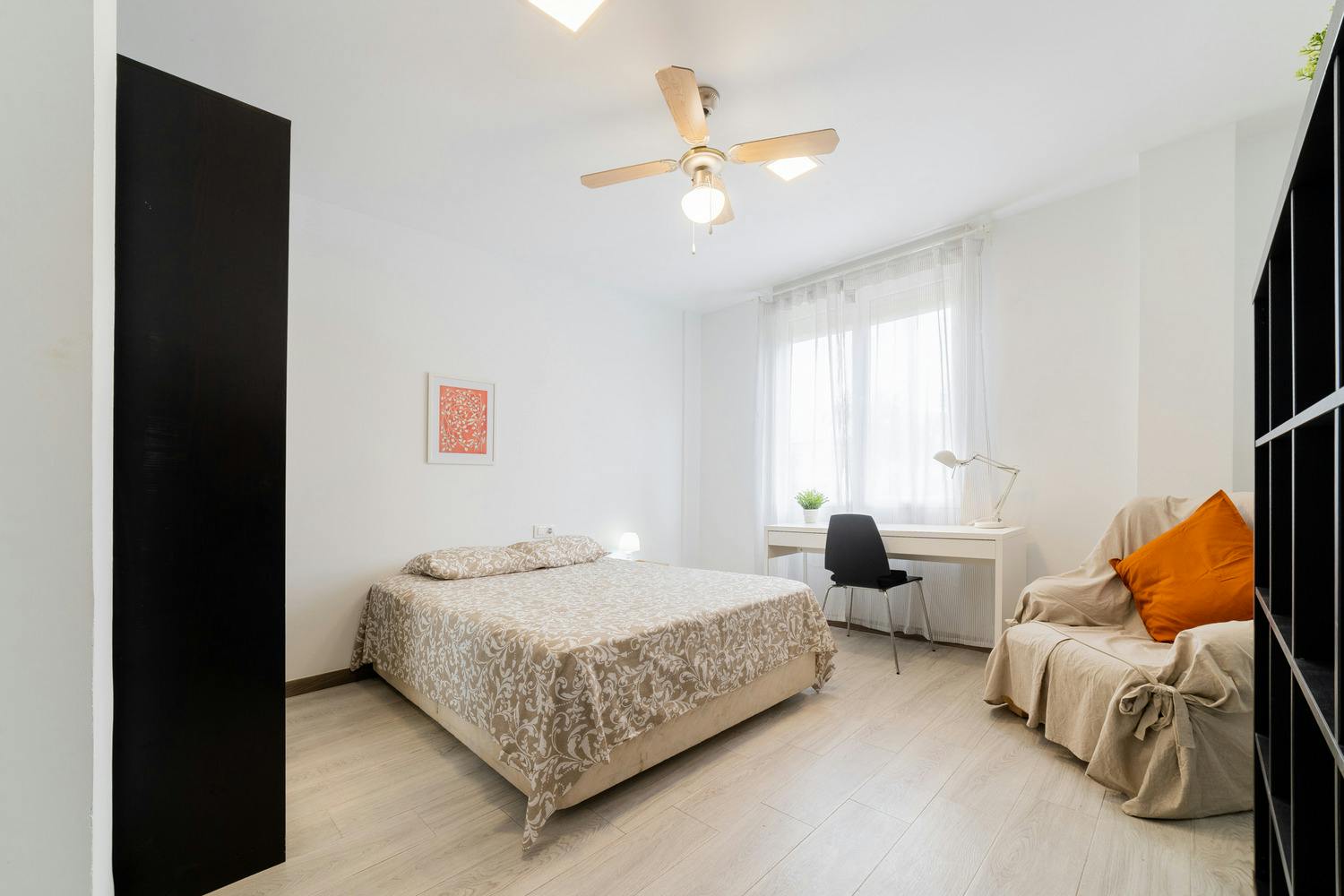 Private room for rent for €490 per month in Valencia, Carrer d'Alberic