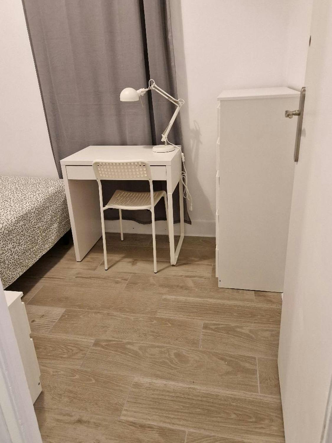 Single room Valencia, 8m² — photo 2