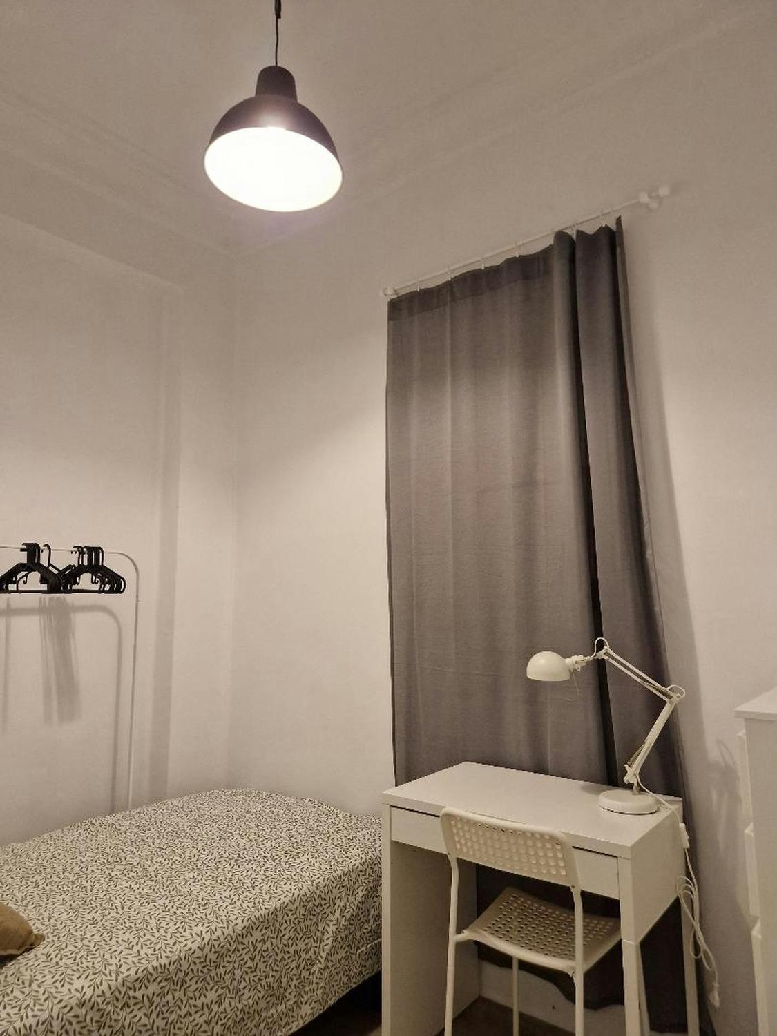 Single room Valencia, 8m² — photo 3