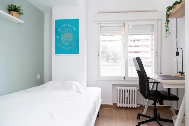 Private room in Calle Santander, Zaragoza (1493442) room image 1
