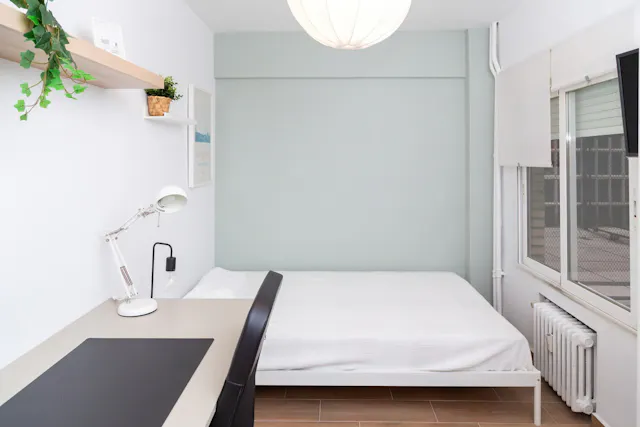 Private room in Calle Santander, Zaragoza (1493443) room image 1