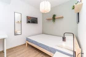 Приватна кімната за оренду для 325 EUR на місяць у Valladolid, Calle Portillo de Balboa