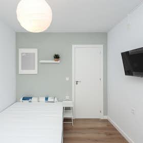 Privé kamer for rent for € 275 per month in Reus, Avinguda Cardennal Vidal i Barraquer