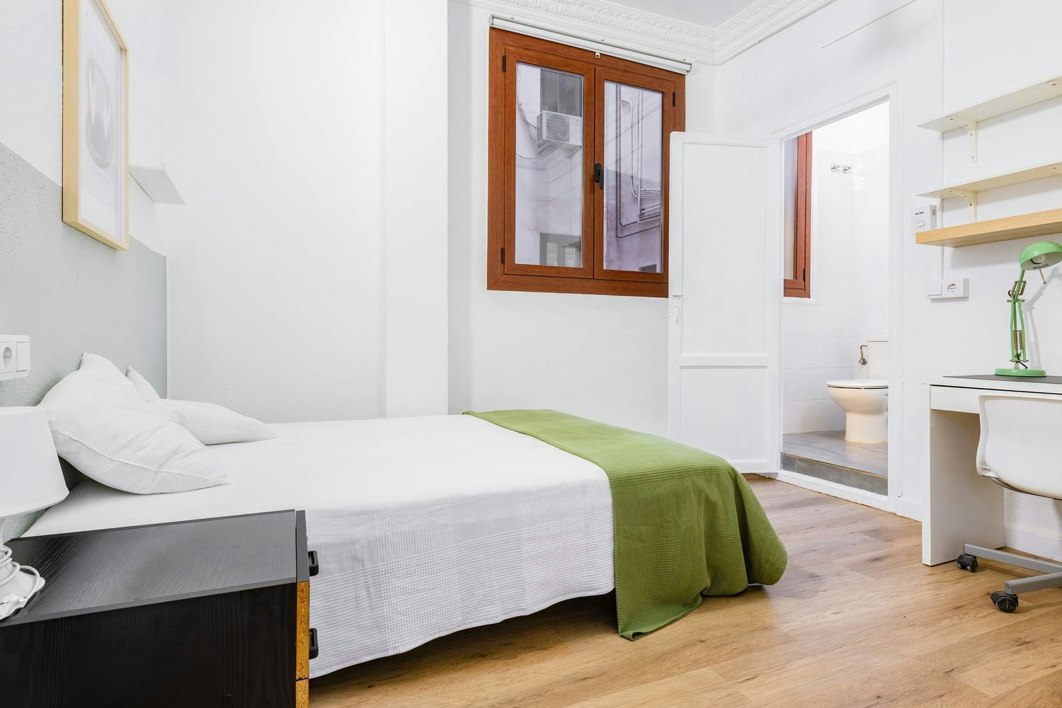 Private room for rent for €505 per month in Valencia, Gran Via Marquès del Túria Gran Via