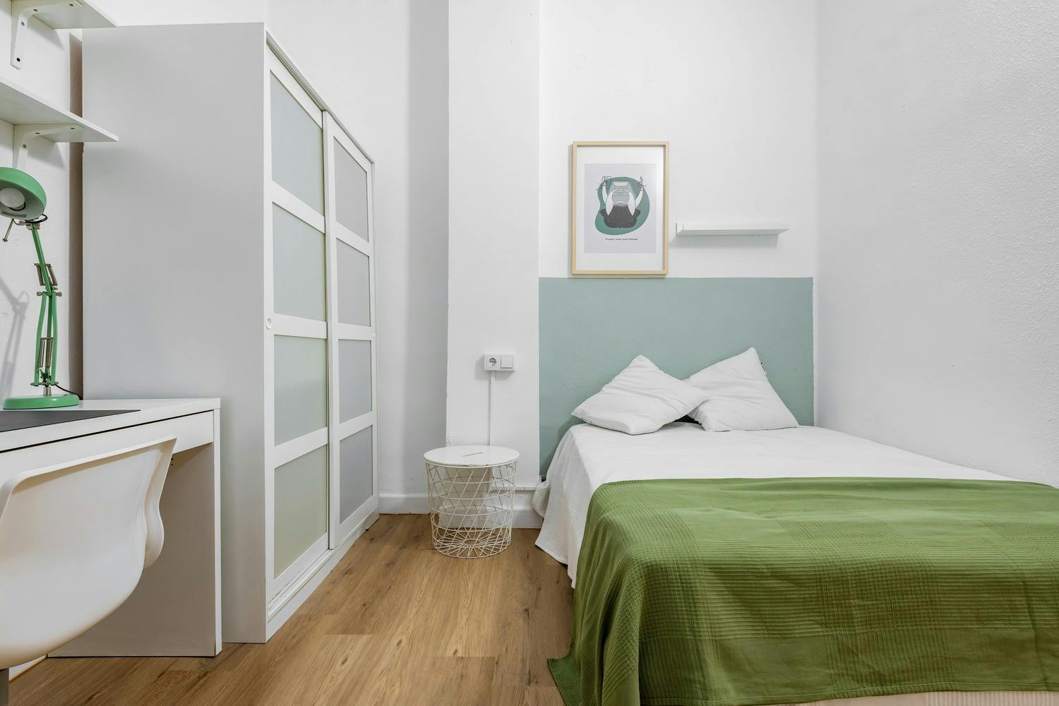 Gran Via Marquès del Túria Gran Via, Valencia preview