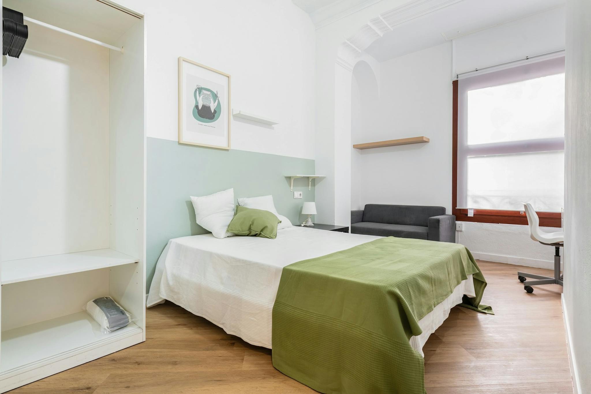 Gran Via Marquès del Túria Gran Via, Valencia preview