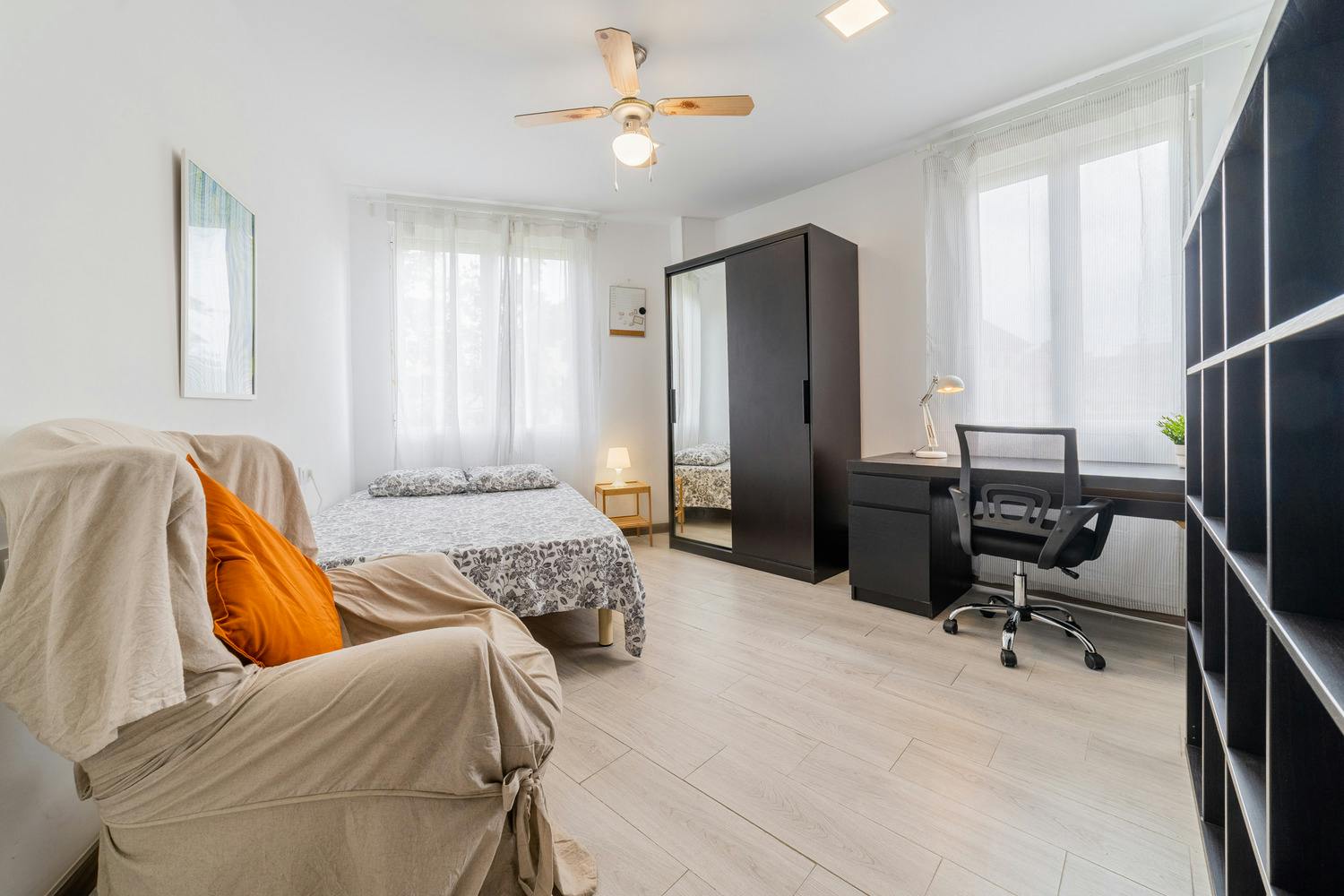 Private room for rent for €450 per month in Valencia, Carrer d'Alberic