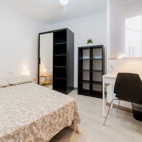 Private room for rent for €340 per month in Valencia, Carrer d'Alberic