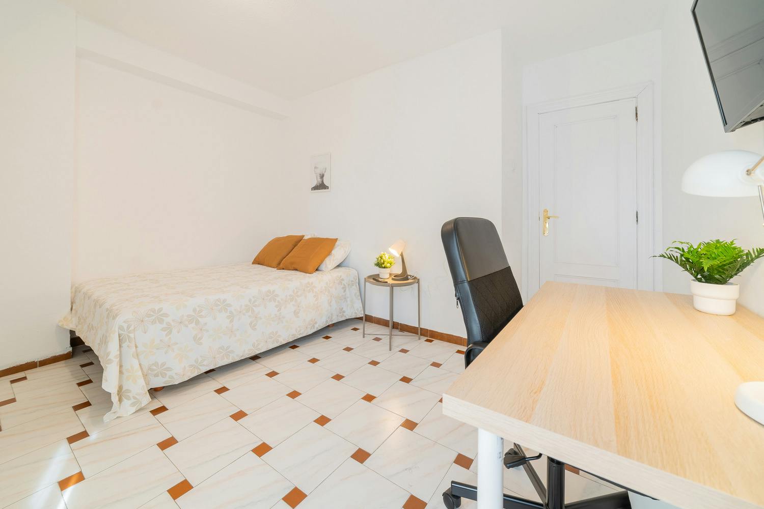Apartment Valencia, 110m² — photo 2