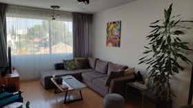 Lägenhet att hyra för 975 € i månaden i Nicosia, Odos Metochiou
