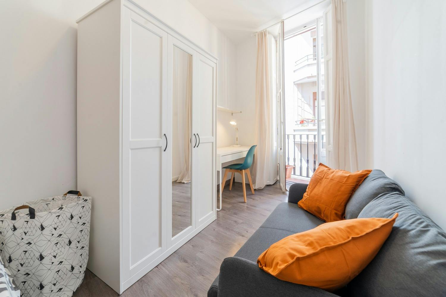 Apartment Valencia, 160m² — photo 1