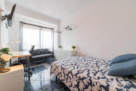Отдельная комната сдается в аренду за 350 € в месяц в Massamagrell, Calle Raval