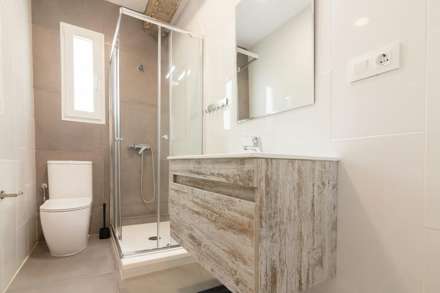 Apartment Valencia, 150m² — photo 1
