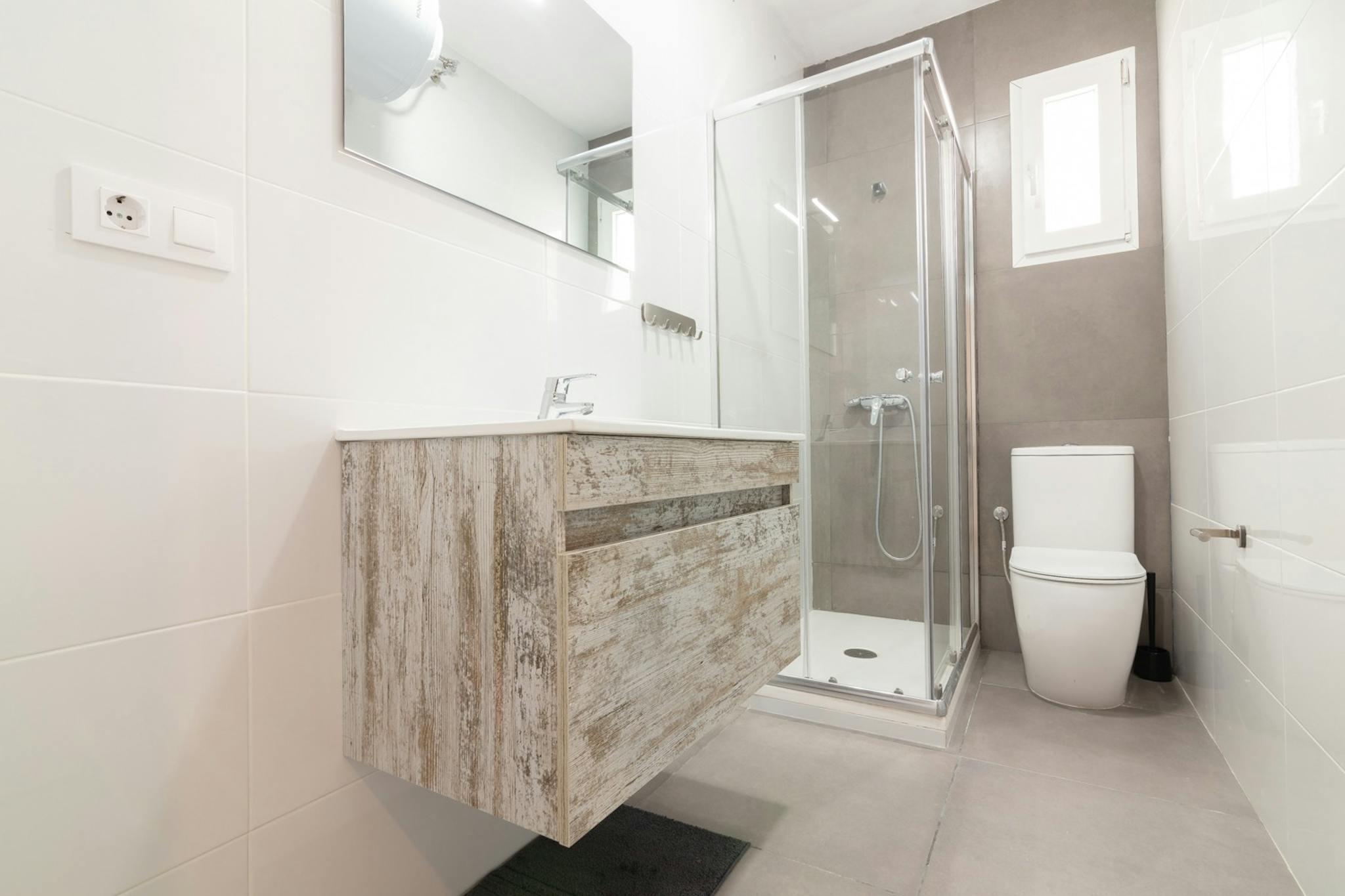 Carrer Pintor Stolz, Valencia preview