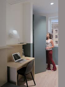 Privé kamer te huur voor € 720 per maand in Milan, Via Lepontina