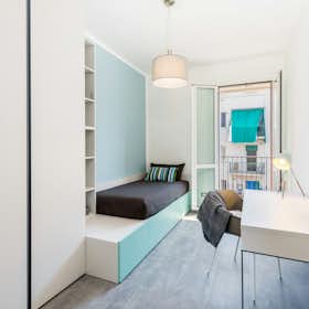 Private room for rent for €825 per month in Milan, Via Democrito