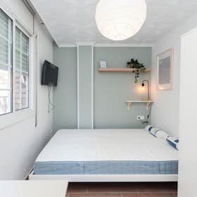 Отдельная комната сдается в аренду за 345 € в месяц в Reus, Carrer de Tetuán