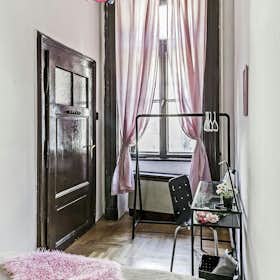 Private room for rent for HUF 118,257 per month in Budapest, Erzsébet körút