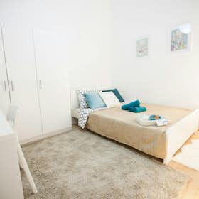 Private room for rent for €350 per month in Budapest, Csepreghy utca