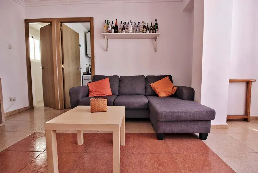 4-Bedroom Apartment in Carrer Leandro de Saralegui, Valencia (1504414) ROOM 2