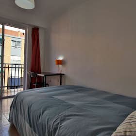 Private room for rent for €390 per month in Valencia, Carrer Leandro de Saralegui