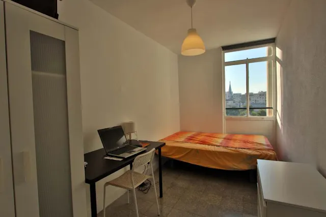 Private room in Carrer Santa María Micaela, Valencia (1504445) room image 2