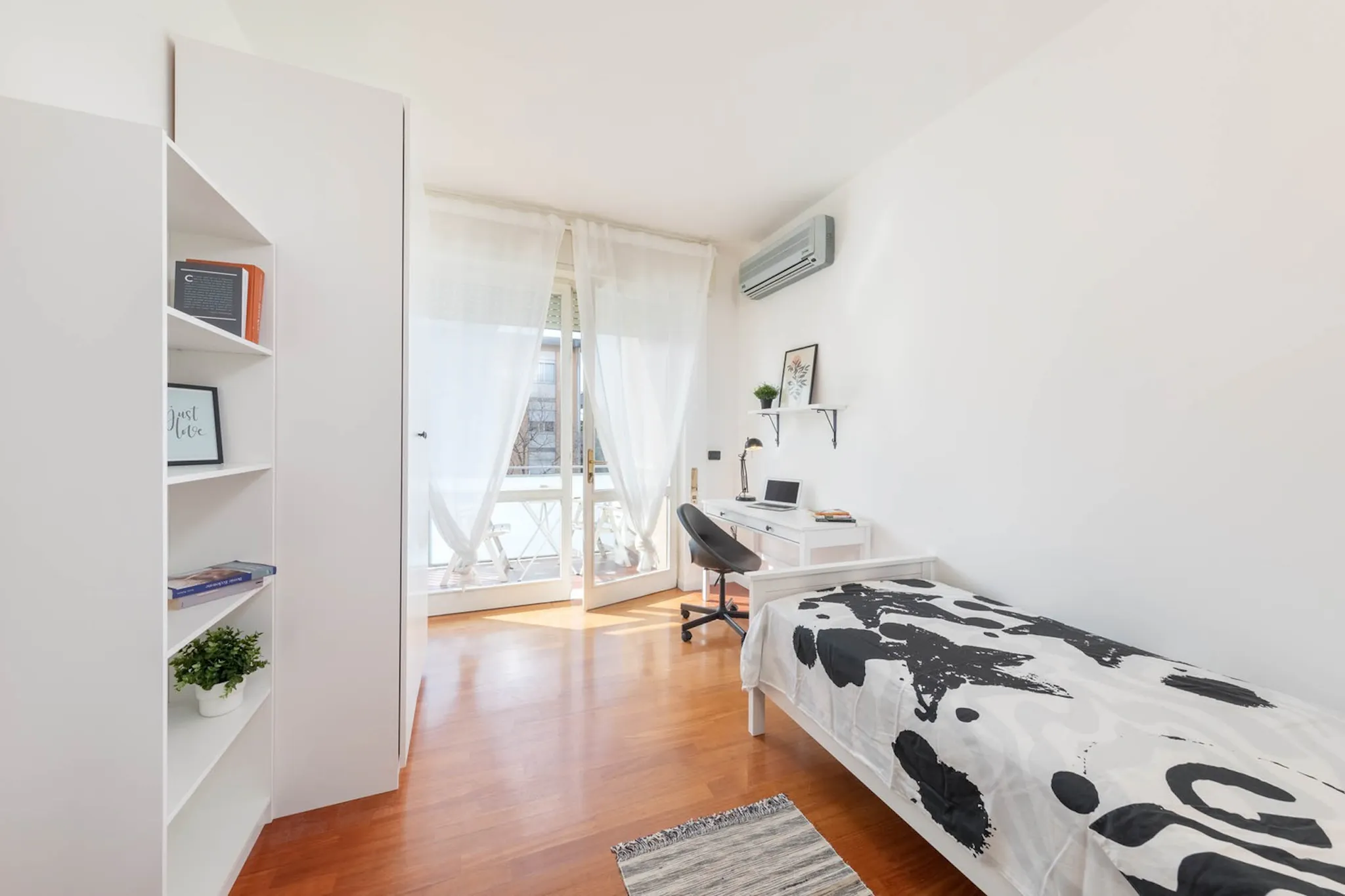 Via Livorno, Padova preview