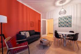 Appartement te huur voor € 1.900 per maand in Como, Piazzale Anna Frank