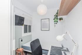 Отдельная комната сдается в аренду за 225 € в месяц в Reus, Carrer d'Eduard Toda