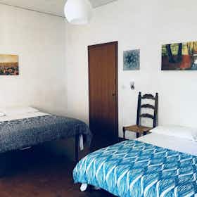 Спільна кімната за оренду для 425 EUR на місяць у Venice, Via Aleardo Aleardi