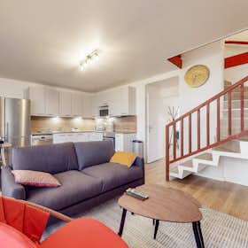 Private room for rent for €543 per month in Créteil, Square de l'Eau Vive