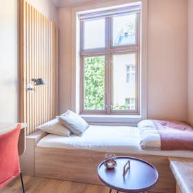 单间公寓 正在以 NOK 15,000 的月租出租，其位于 Oslo, Steenstrups gate