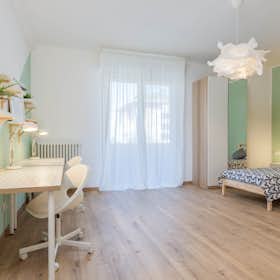 Общая комната сдается в аренду за 300 € в месяц в Padova, Via Brigata Padova
