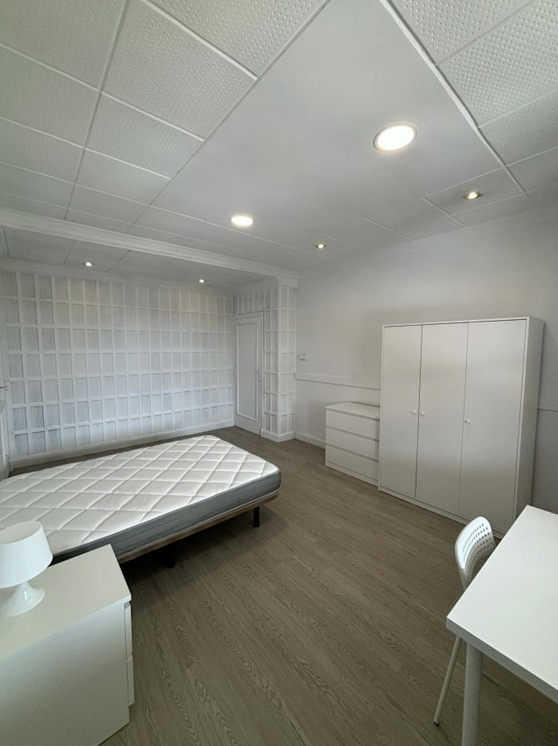 Carrer del Doctor Josep Juan Dómine, Valencia preview